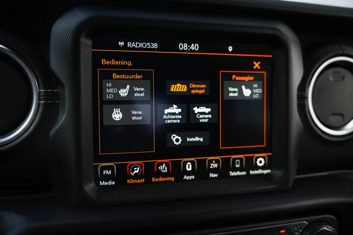Overland 3.0 CRD 264 pk 4x4 / BTW-auto/ ACC/ Grijs-Kenteken/ Full-Options/ Leder/ Stoel.Verw/ Stuur.Verw/ Keyless/ Camera/ Apple-Carplay/