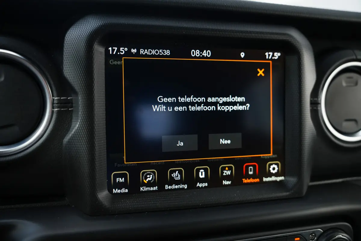 Overland 3.0 CRD 264 pk 4x4 / BTW-auto/ ACC/ Grijs-Kenteken/ Full-Options/ Leder/ Stoel.Verw/ Stuur.Verw/ Keyless/ Camera/ Apple-Carplay/