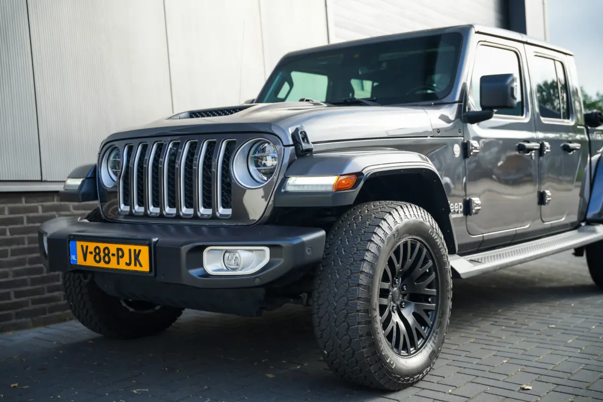 Overland 3.0 CRD 264 pk 4x4 / BTW-auto/ ACC/ Grijs-Kenteken/ Full-Options/ Leder/ Stoel.Verw/ Stuur.Verw/ Keyless/ Camera/ Apple-Carplay/
