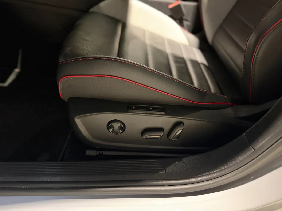 2.0 TSI GTI Clubsport Akrapovic|Pano|HUD|Matrix|H&K|Leder|BOVAG Garantie|
