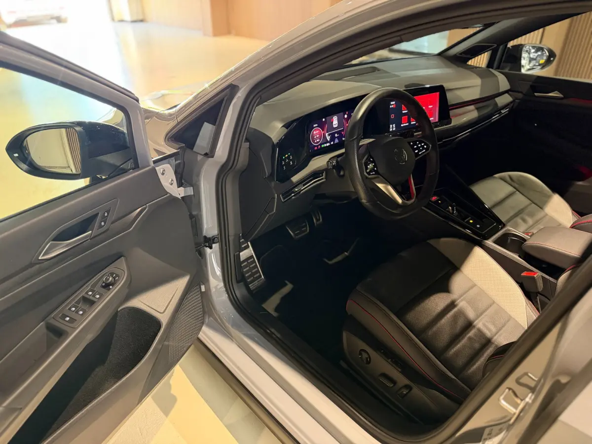 2.0 TSI GTI Clubsport Akrapovic|Pano|HUD|Matrix|H&K|Leder|BOVAG Garantie|