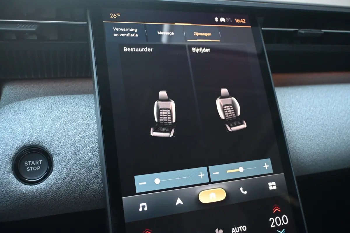 1.2 Hybrid 145 Max DEMO-DEAL! Tot 8 Jaar Garantie! | Leder | Elektr. Stoelen | Stoel/Stuurverwarming | Navigatie | 360 Camera !!