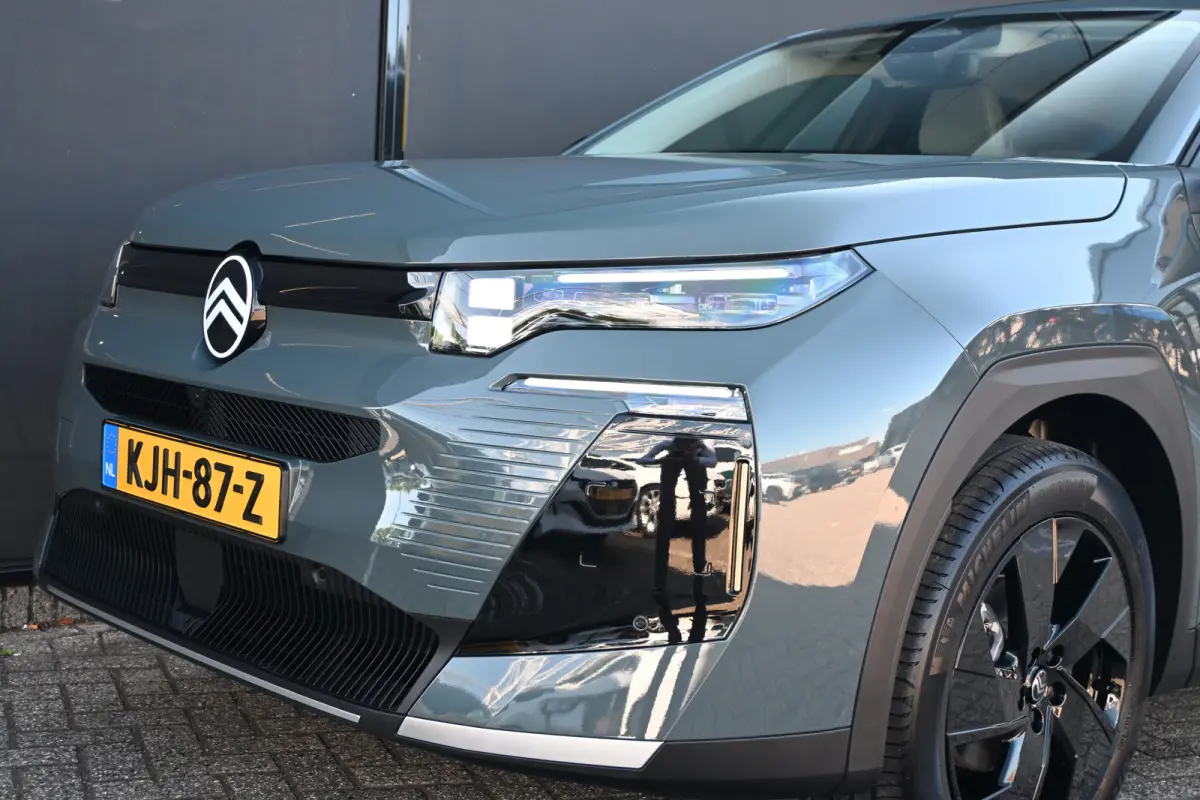 1.2 Hybrid 145 Max DEMO-DEAL! Tot 8 Jaar Garantie! | Leder | Elektr. Stoelen | Stoel/Stuurverwarming | Navigatie | 360 Camera !!