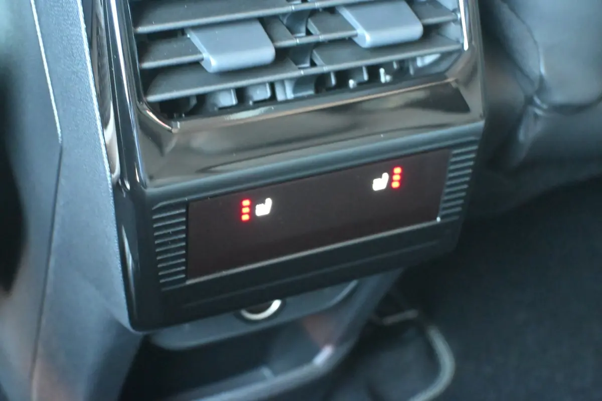 1.2 Hybrid 145 Max DEMO-DEAL! Tot 8 Jaar Garantie! | Leder | Elektr. Stoelen | Stoel/Stuurverwarming | Navigatie | 360 Camera !!
