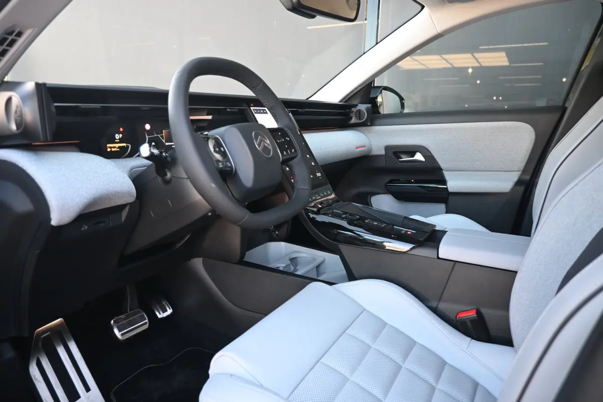 1.2 Hybrid 145 Max DEMO-DEAL! Tot 8 Jaar Garantie! | Leder | Elektr. Stoelen | Stoel/Stuurverwarming | Navigatie | 360 Camera !!