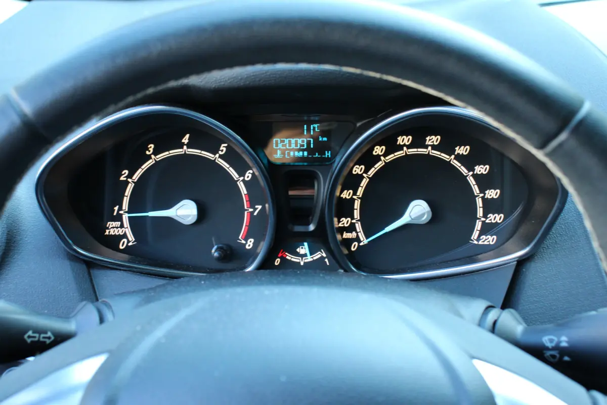 1.0EB Titanium | NL-AUTO! | CRUISE | VOORRUITVERWARMING | NAVI | CLIMA | PARK SENS | ELEKTR. RAMEN