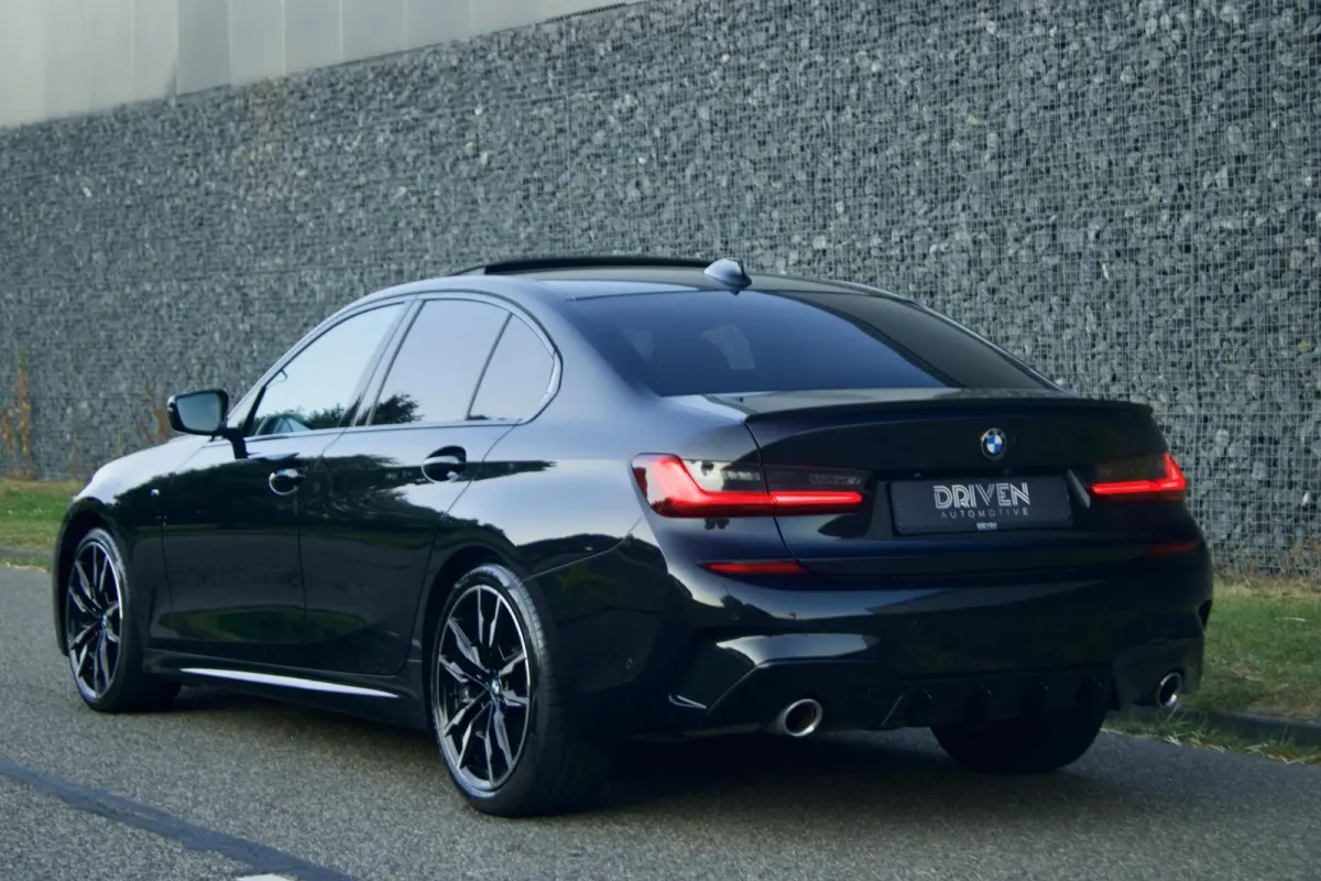 330i High Executive