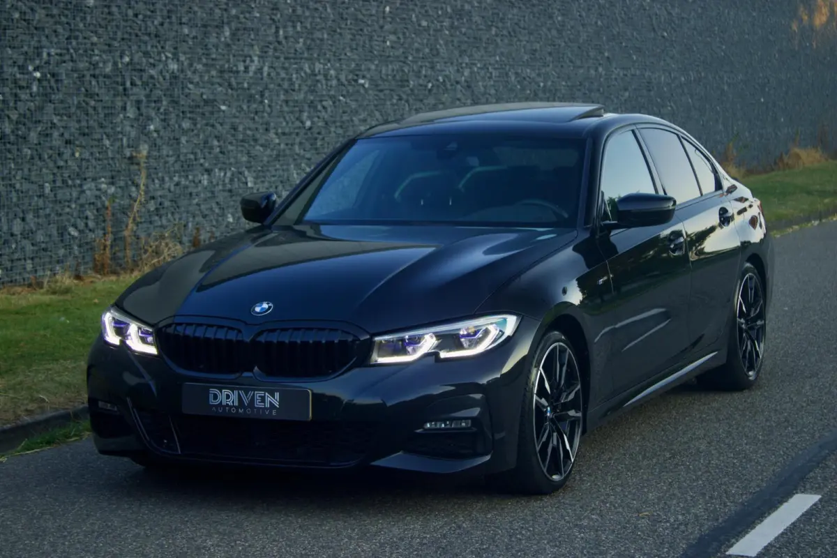 330i High Executive