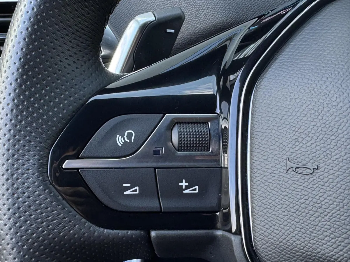 1.6 HYbrid 225 GT Line|SOH 97%|Camera|ACC|Keyless|Carplay|LED|Automaat|