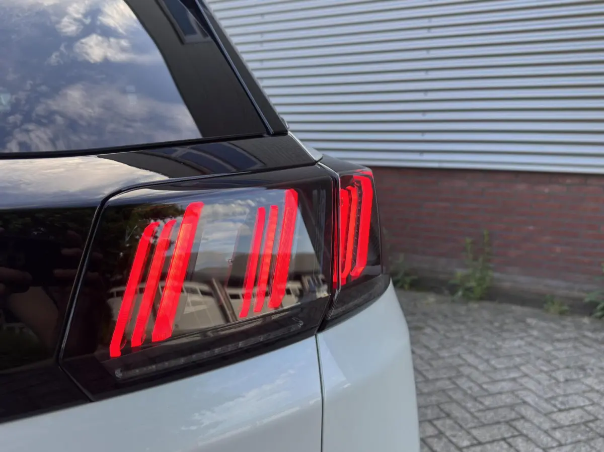 1.6 HYbrid 225 GT Line|SOH 97%|Camera|ACC|Keyless|Carplay|LED|Automaat|