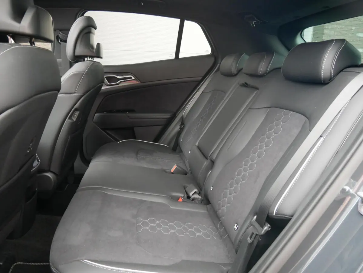 1.6 T-GDi Hybrid GT-Line HEV| Pano| ACC| Camera
