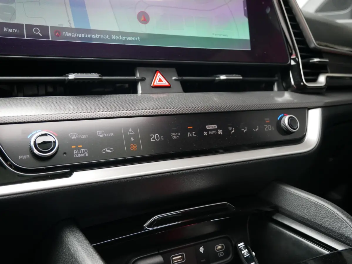1.6 T-GDi Hybrid GT-Line HEV| Pano| ACC| Camera