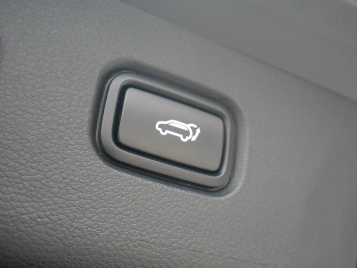 1.6 T-GDi Hybrid GT-Line HEV| Pano| ACC| Camera