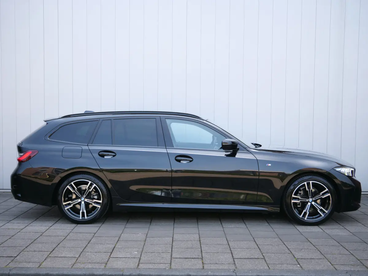 157pk M-Sport Automaat 318i Elektronische Trekhaak / Carplay / Harman/Kardon / Cruise Conrol