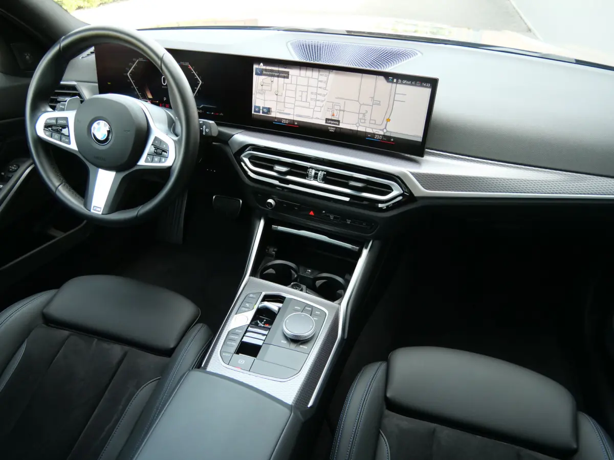 157pk M-Sport Automaat 318i Elektronische Trekhaak / Carplay / Harman/Kardon / Cruise Conrol
