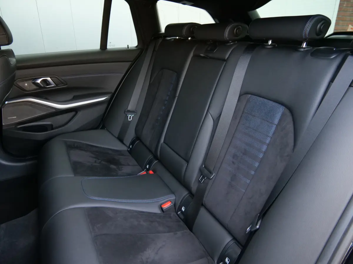 157pk M-Sport Automaat 318i Elektronische Trekhaak / Carplay / Harman/Kardon / Cruise Conrol