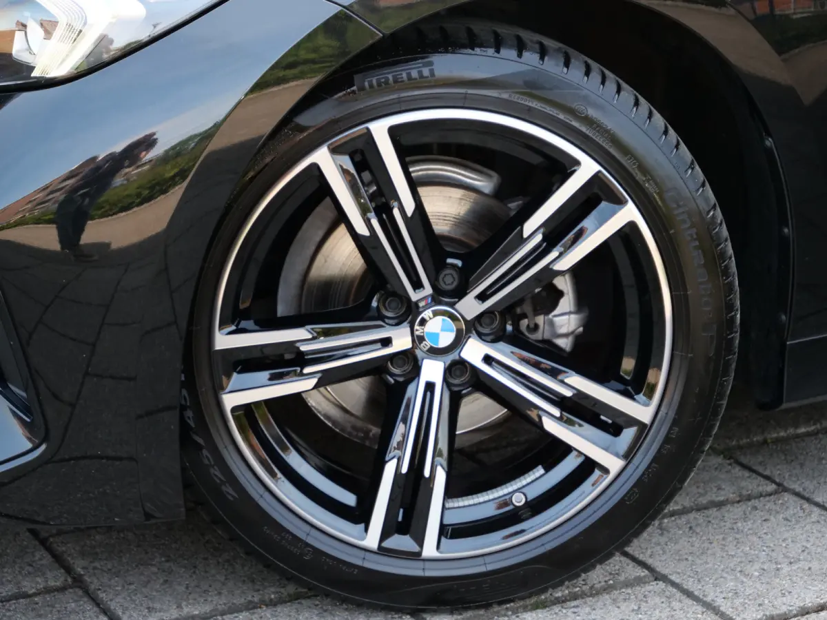 157pk M-Sport Automaat 318i Elektronische Trekhaak / Carplay / Harman/Kardon / Cruise Conrol