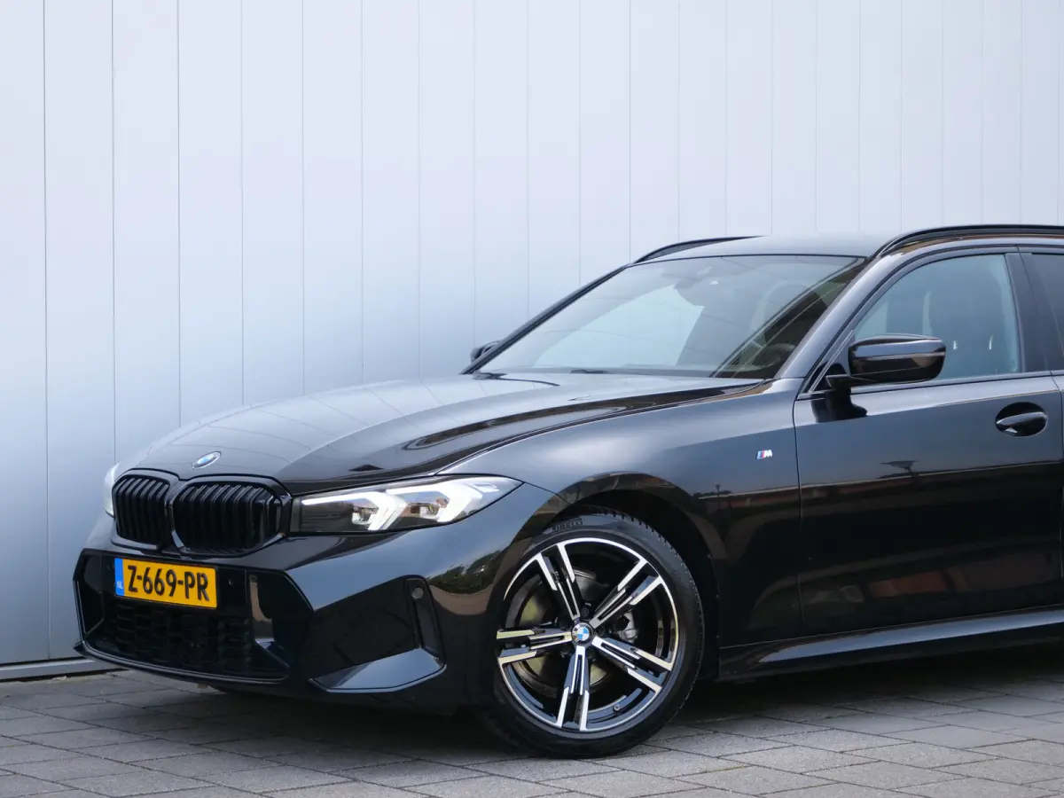 157pk M-Sport Automaat 318i Elektronische Trekhaak / Carplay / Harman/Kardon / Cruise Conrol