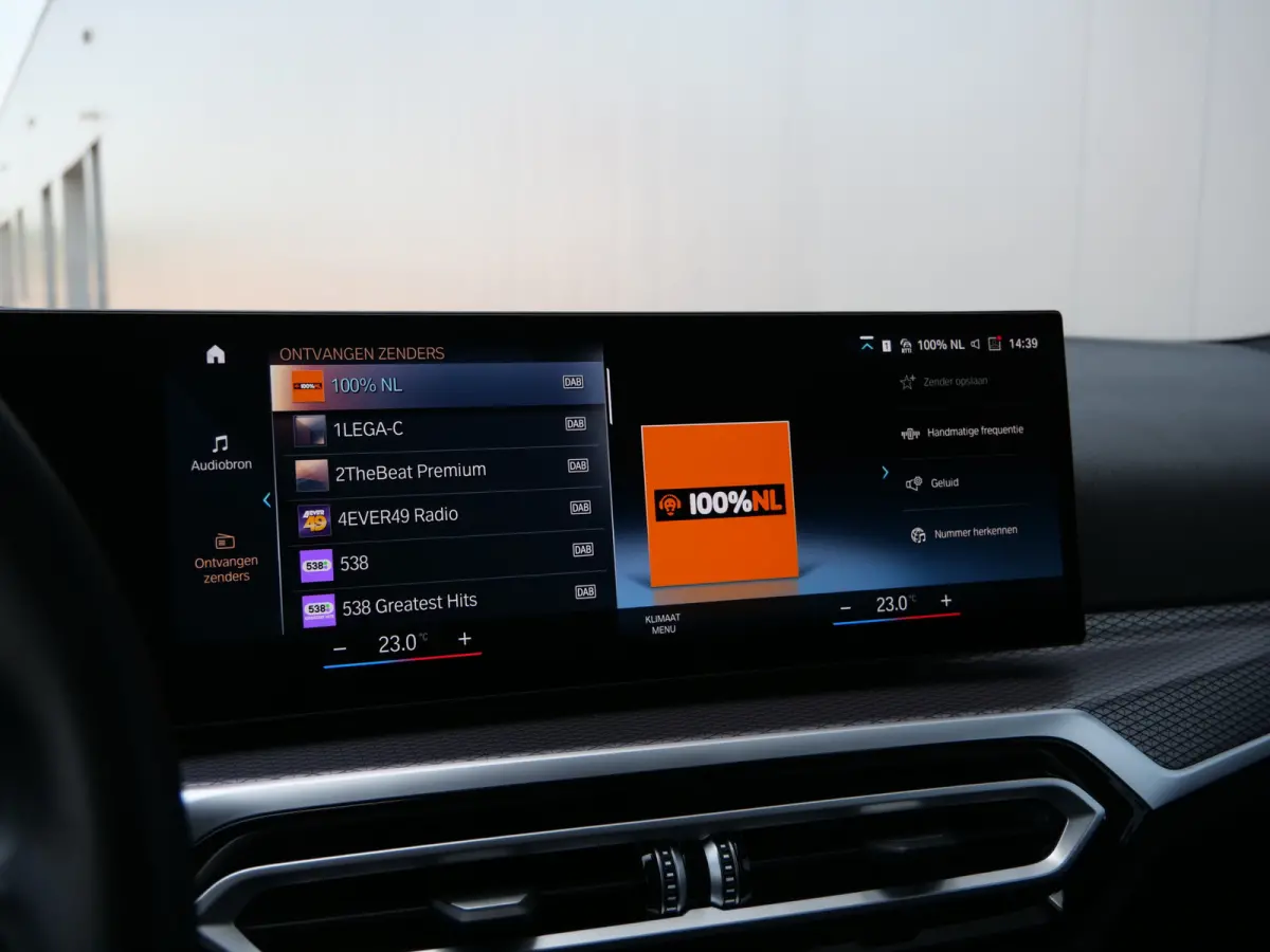 157pk M-Sport Automaat 318i Elektronische Trekhaak / Carplay / Harman/Kardon / Cruise Conrol