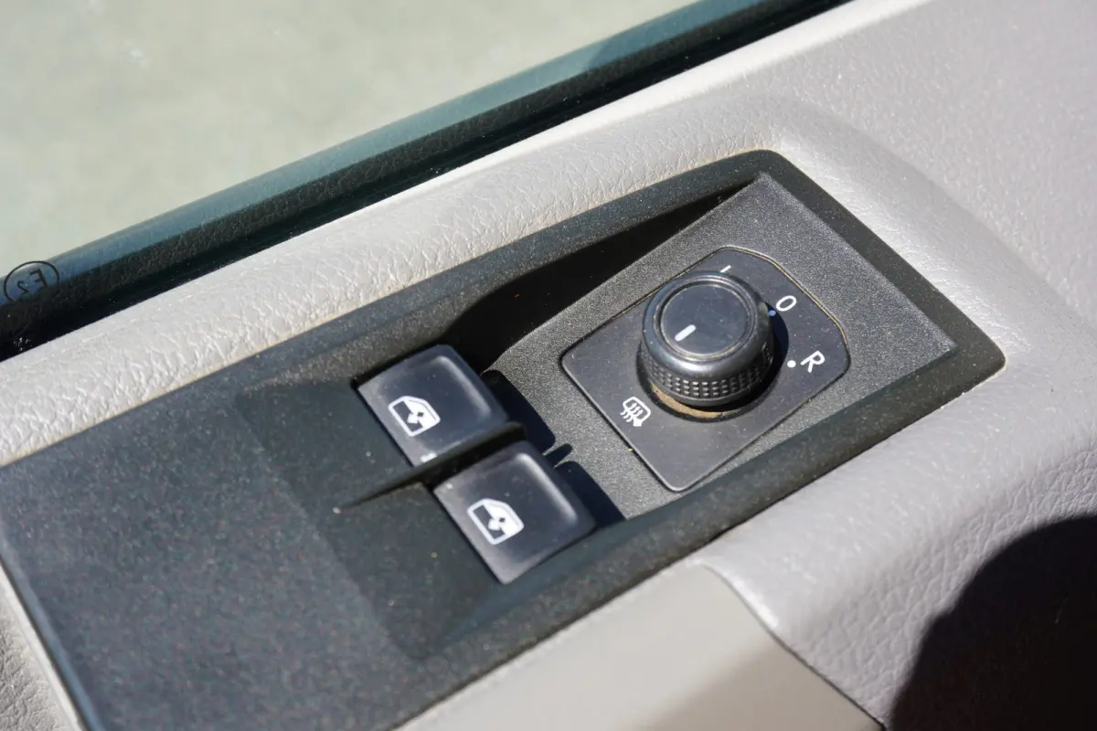 180pk Automaat Dubbellucht open laadbak Tacho Cruise control