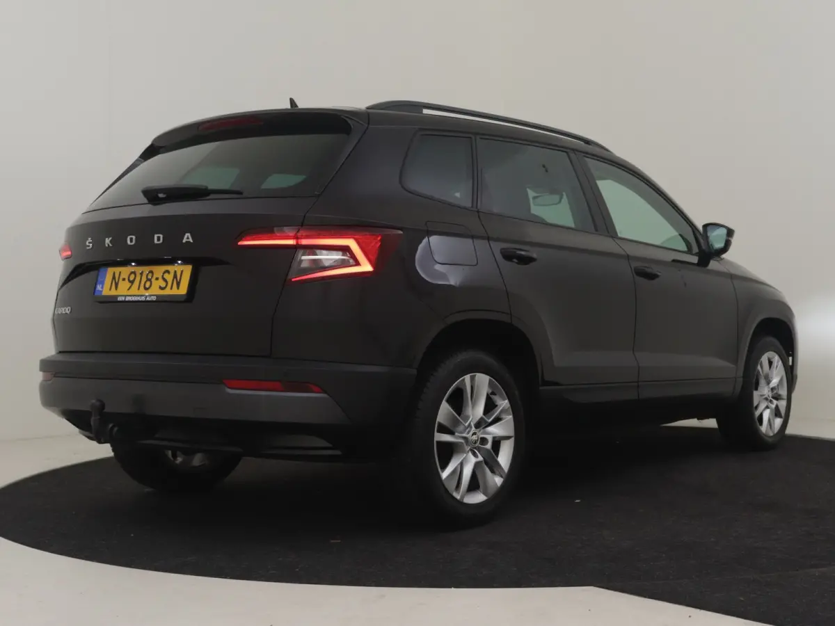 1.0 TSI Business Edition 110Pk | 1e eigenaar | Trekhaak Elektr. | Parkeer sensoren voor/achter | Apple carplay Android auto |Navigatie Cruise control | Climate control | LED | DAB | 17"LMV