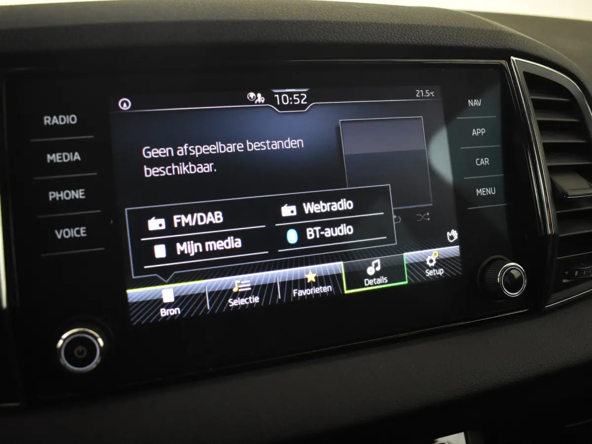 1.0 TSI Business Edition 110Pk | 1e eigenaar | Trekhaak Elektr. | Parkeer sensoren voor/achter | Apple carplay Android auto |Navigatie Cruise control | Climate control | LED | DAB | 17"LMV