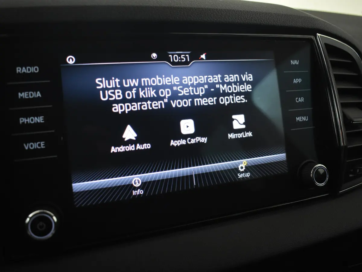 1.0 TSI Business Edition 110Pk | 1e eigenaar | Trekhaak Elektr. | Parkeer sensoren voor/achter | Apple carplay Android auto |Navigatie Cruise control | Climate control | LED | DAB | 17"LMV