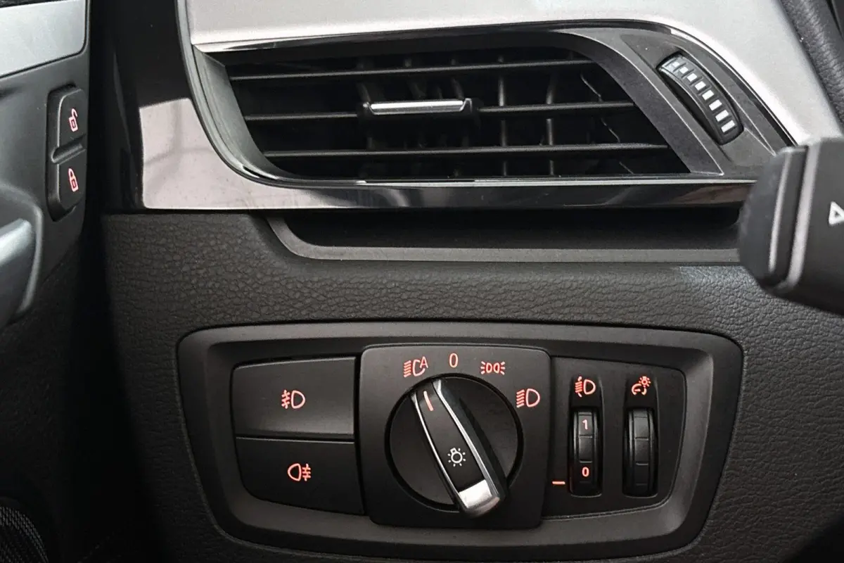 xDrive25e Panoramadak Head-Up Memory Achteruitrijcamera Stoel-Stuurverwarming