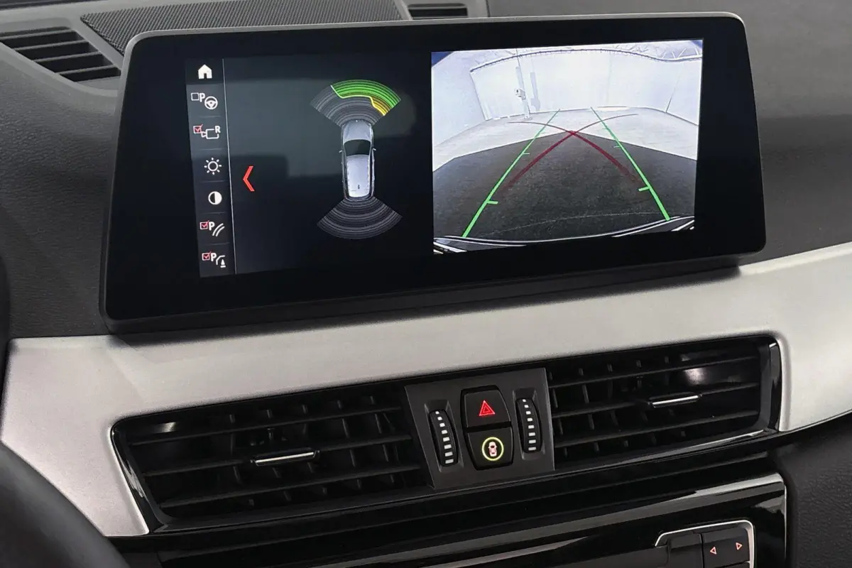 xDrive25e Panoramadak Head-Up Memory Achteruitrijcamera Stoel-Stuurverwarming