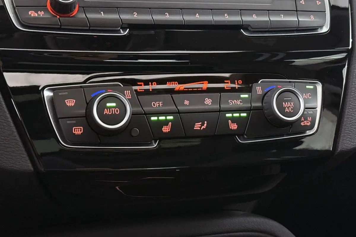 xDrive25e Panoramadak Head-Up Memory Achteruitrijcamera Stoel-Stuurverwarming