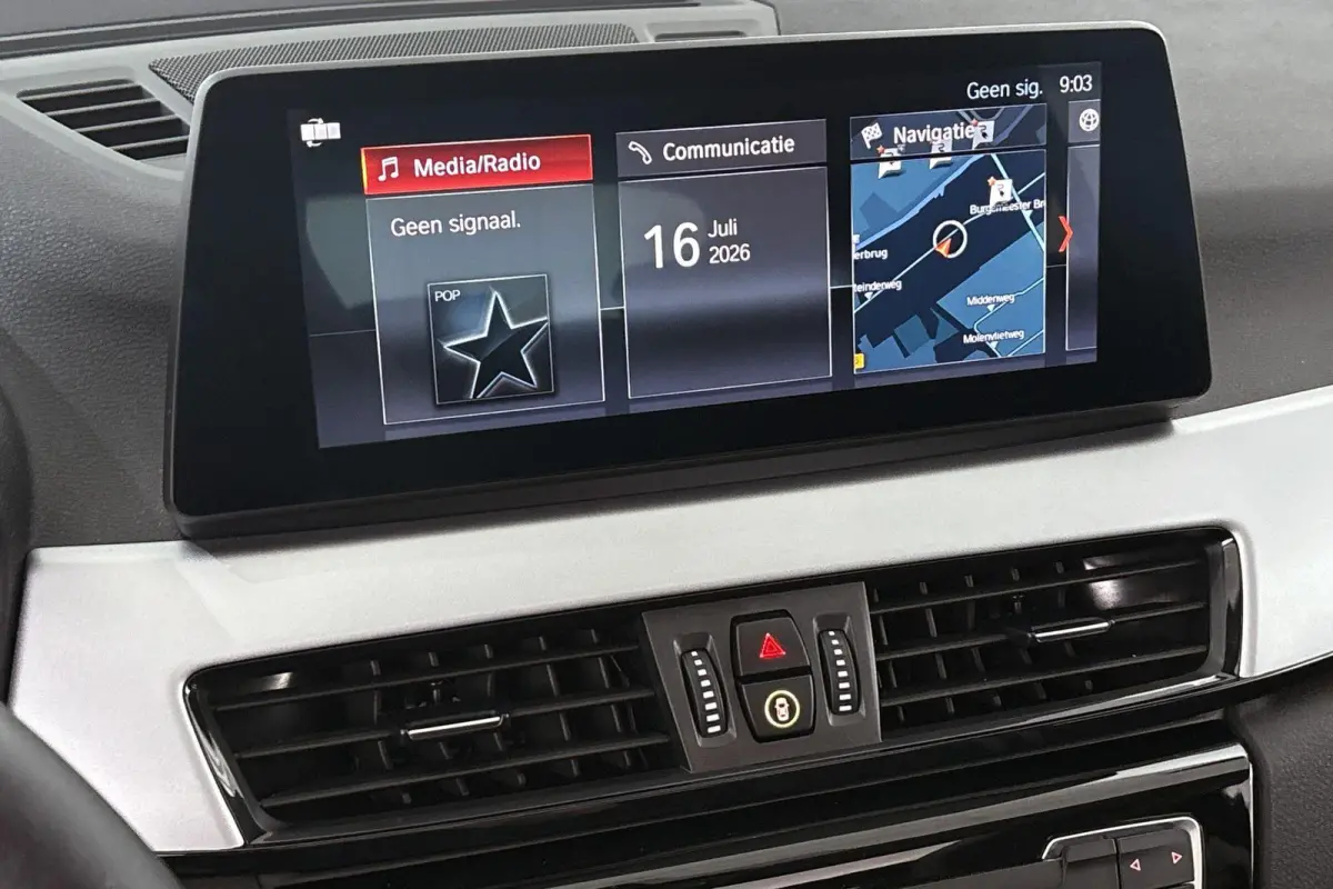 xDrive25e Panoramadak Head-Up Memory Achteruitrijcamera Stoel-Stuurverwarming