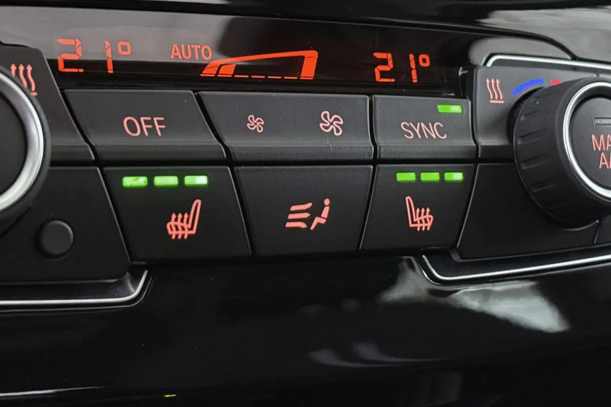 xDrive25e Panoramadak Head-Up Memory Achteruitrijcamera Stoel-Stuurverwarming