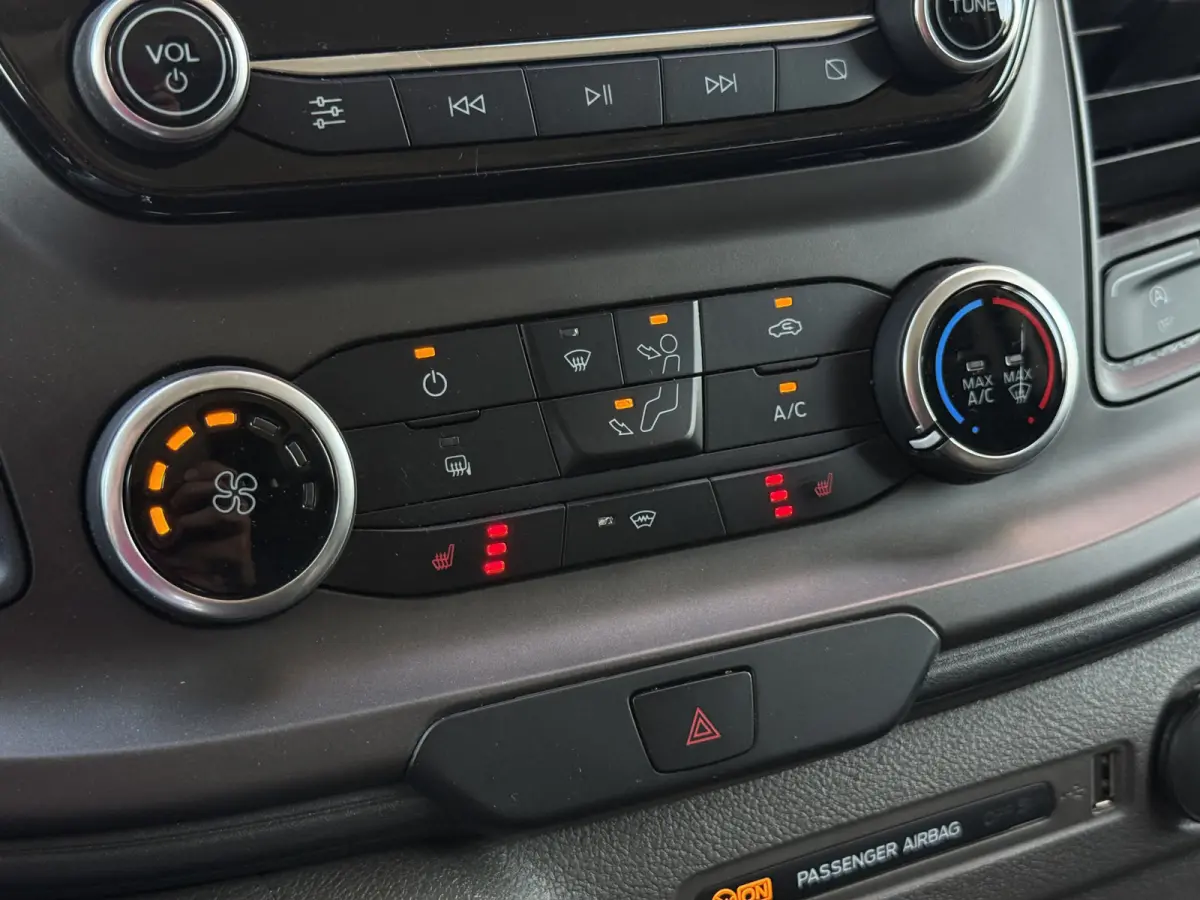 300 2.0 TDCI L2H1 Raptor | ZB-Edition | 2X Schuifd. | Carplay | Stoelverw. | Camera
