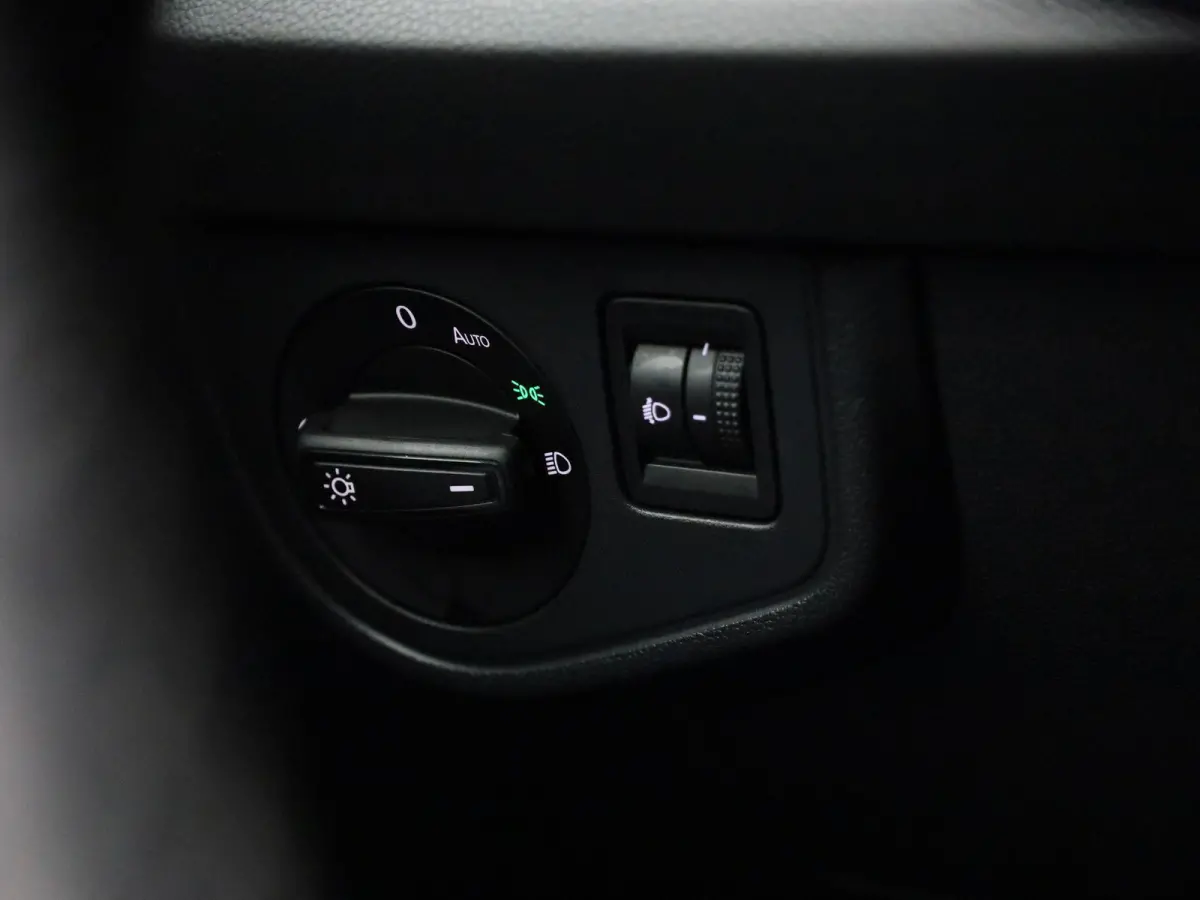 1.0 TSI Life | APPLE CARPLAY-ANDRIOD AUTO | AIRCO | CRUISE CONTROL