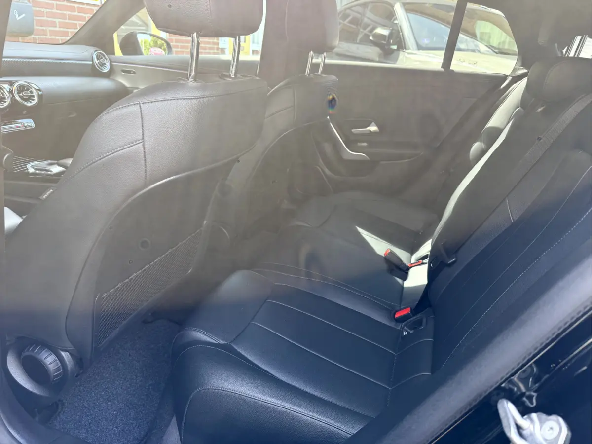 200 d Business Luxury NL. Auto, Widescreen, Sfeerverlichting
