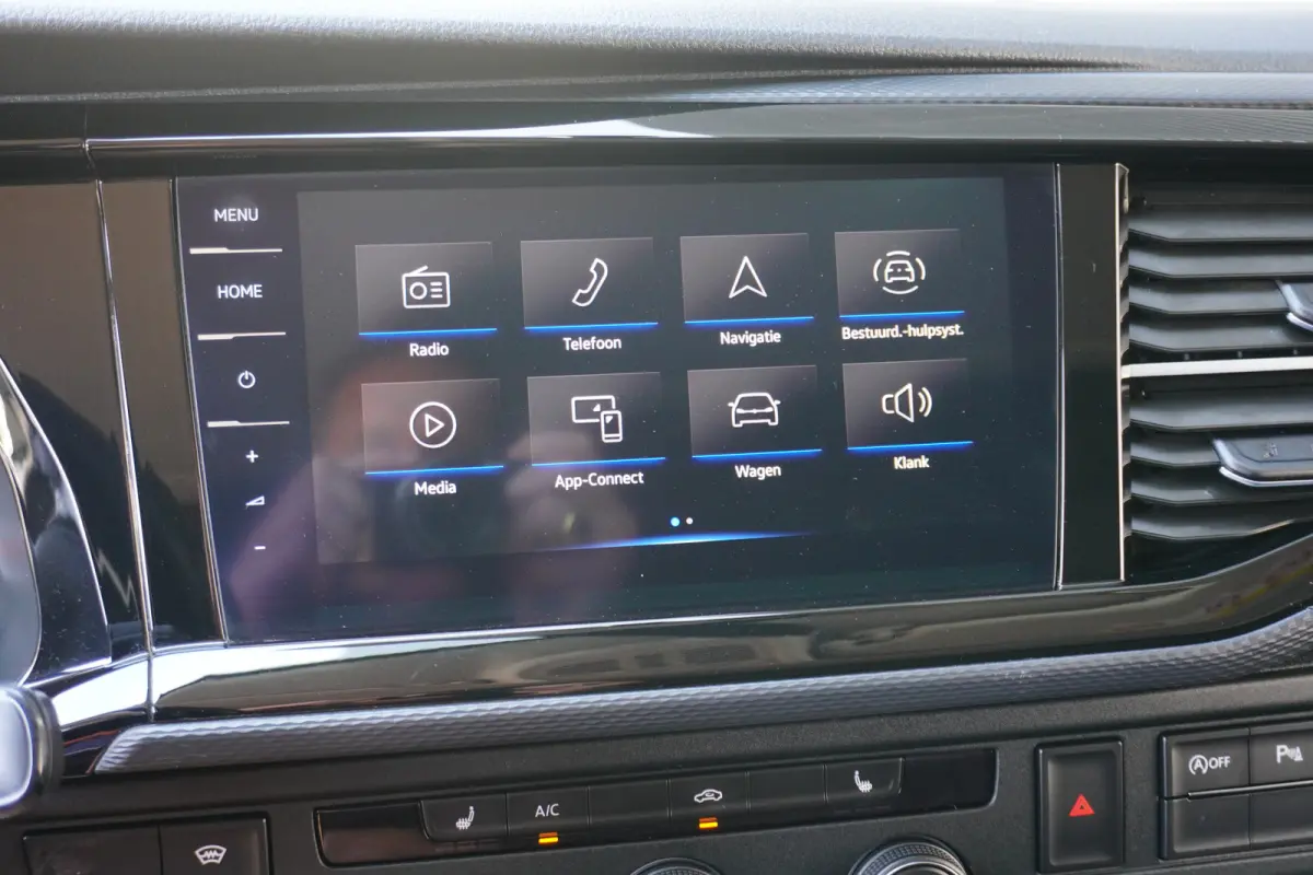 199pk Bulli L2H1 2x Schuifdeur Apple carplay LED Camera Parkeersensoren Lederen bekleding Stoelverwarming Cruise control ACC
