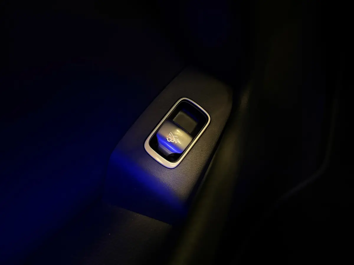 450+ Edition 1 108 kWh HyperScreen Premium Plus Burmester