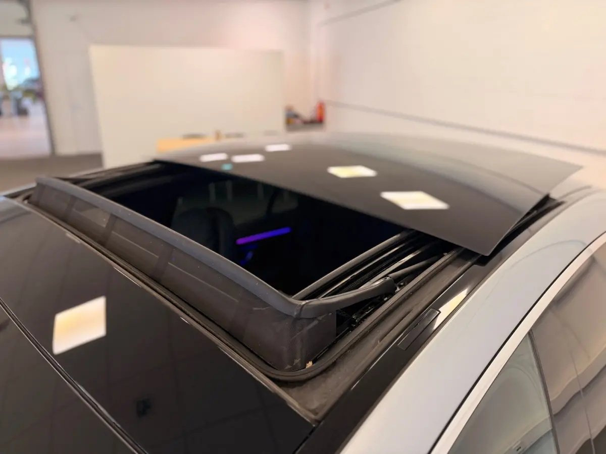 450+ Edition 1 108 kWh HyperScreen Premium Plus Burmester