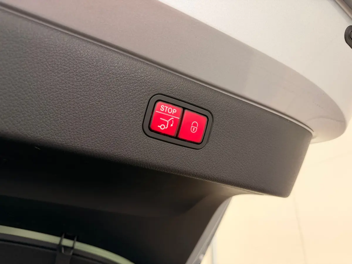 450+ Edition 1 108 kWh HyperScreen Premium Plus Burmester
