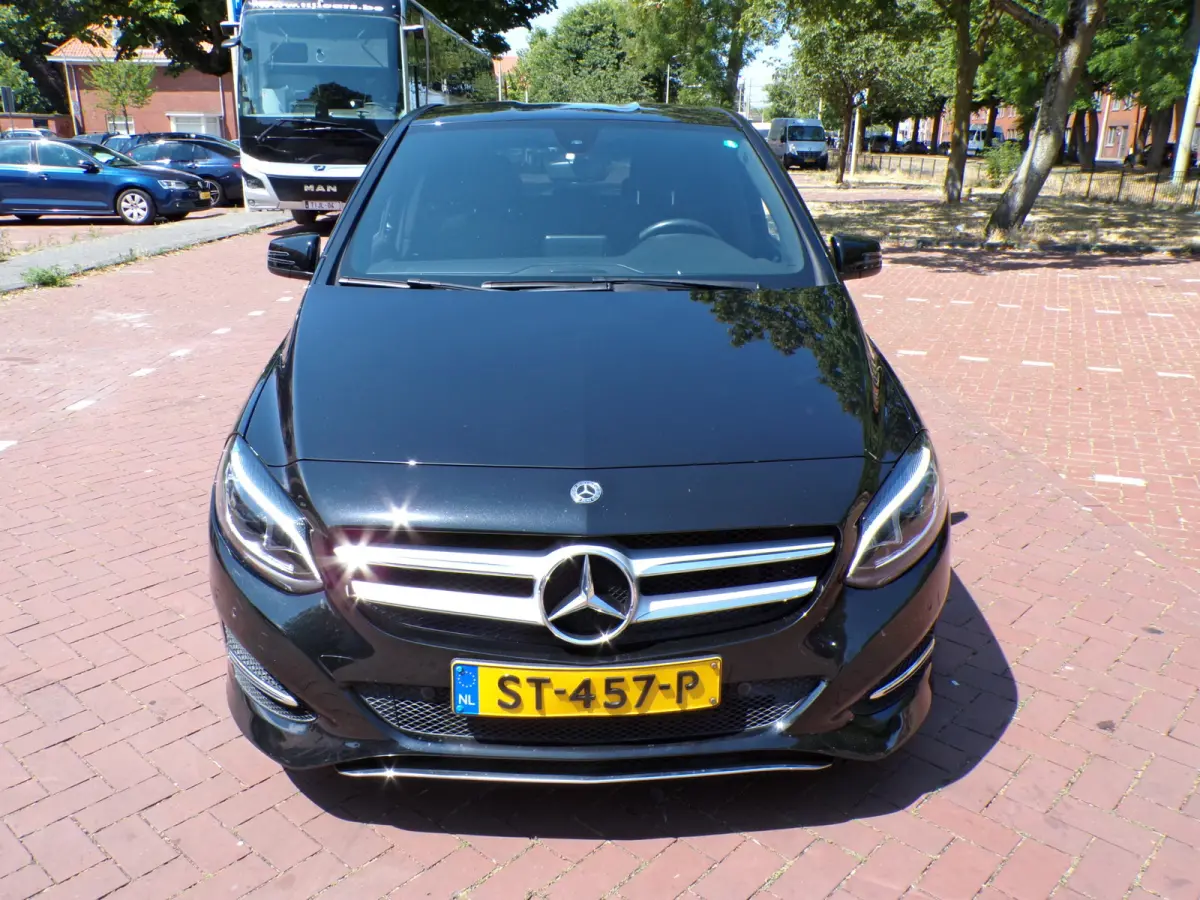 180 Business AUTOMAAT CAMERA NAVI TEL CRUISECONTROL....