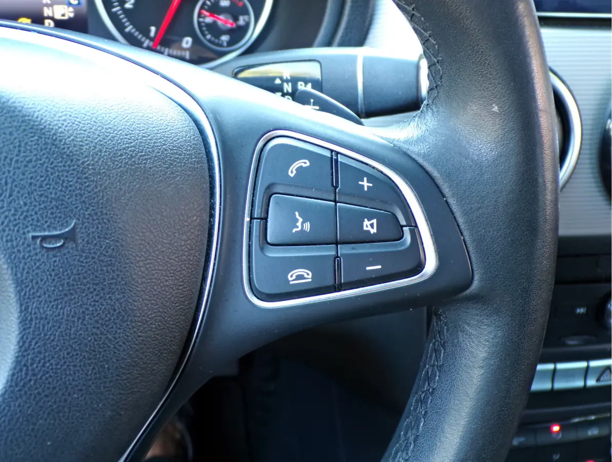 180 Business AUTOMAAT CAMERA NAVI TEL CRUISECONTROL....