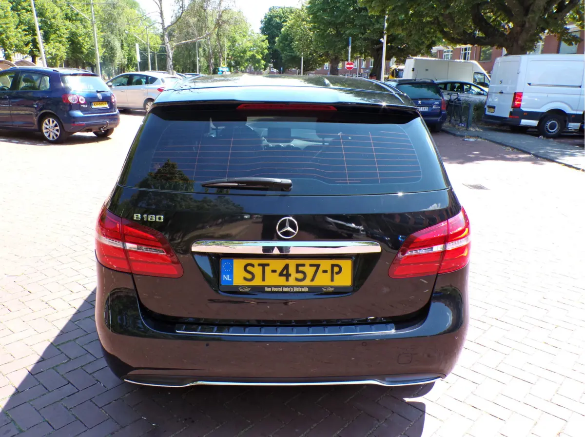 180 Business AUTOMAAT CAMERA NAVI TEL CRUISECONTROL....