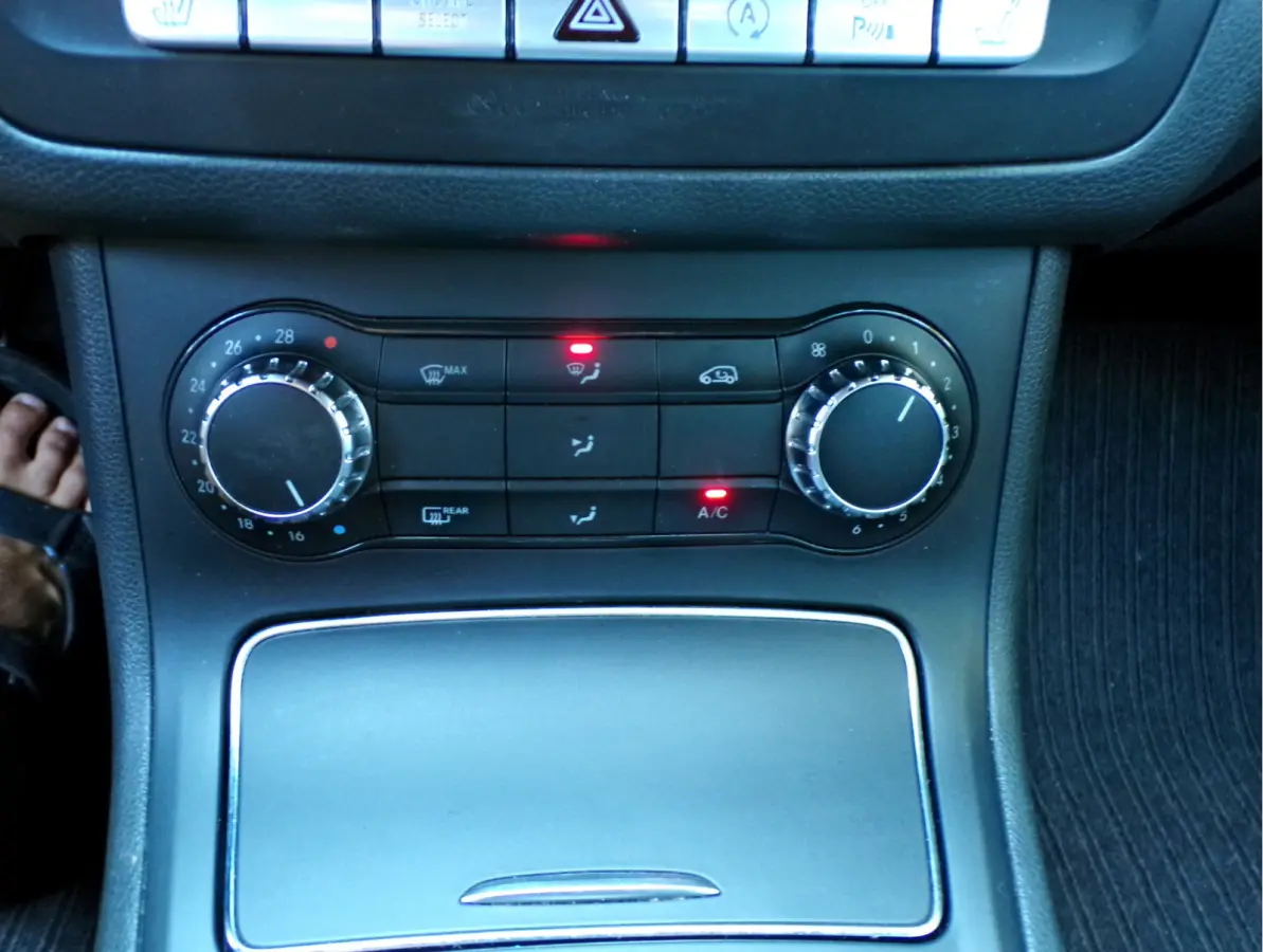 180 Business AUTOMAAT CAMERA NAVI TEL CRUISECONTROL....