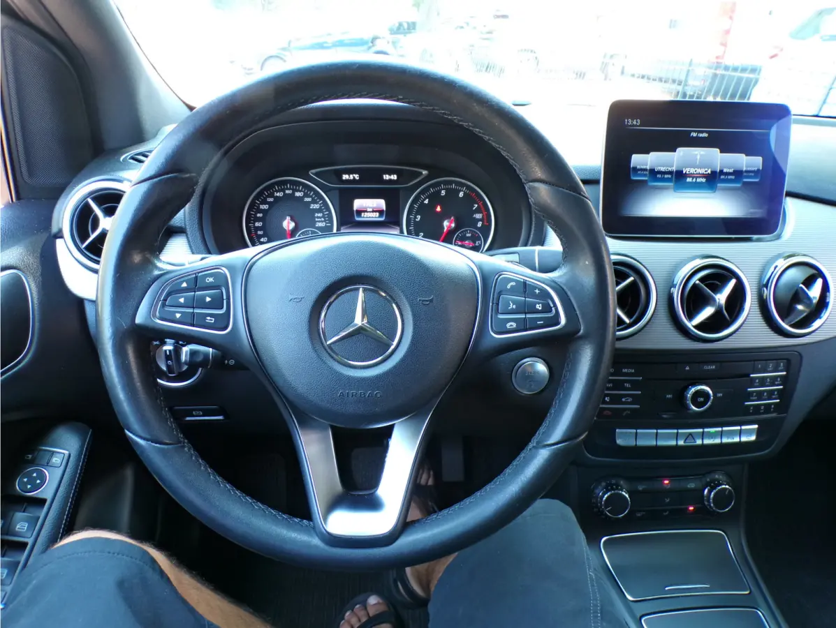 180 Business AUTOMAAT CAMERA NAVI TEL CRUISECONTROL....