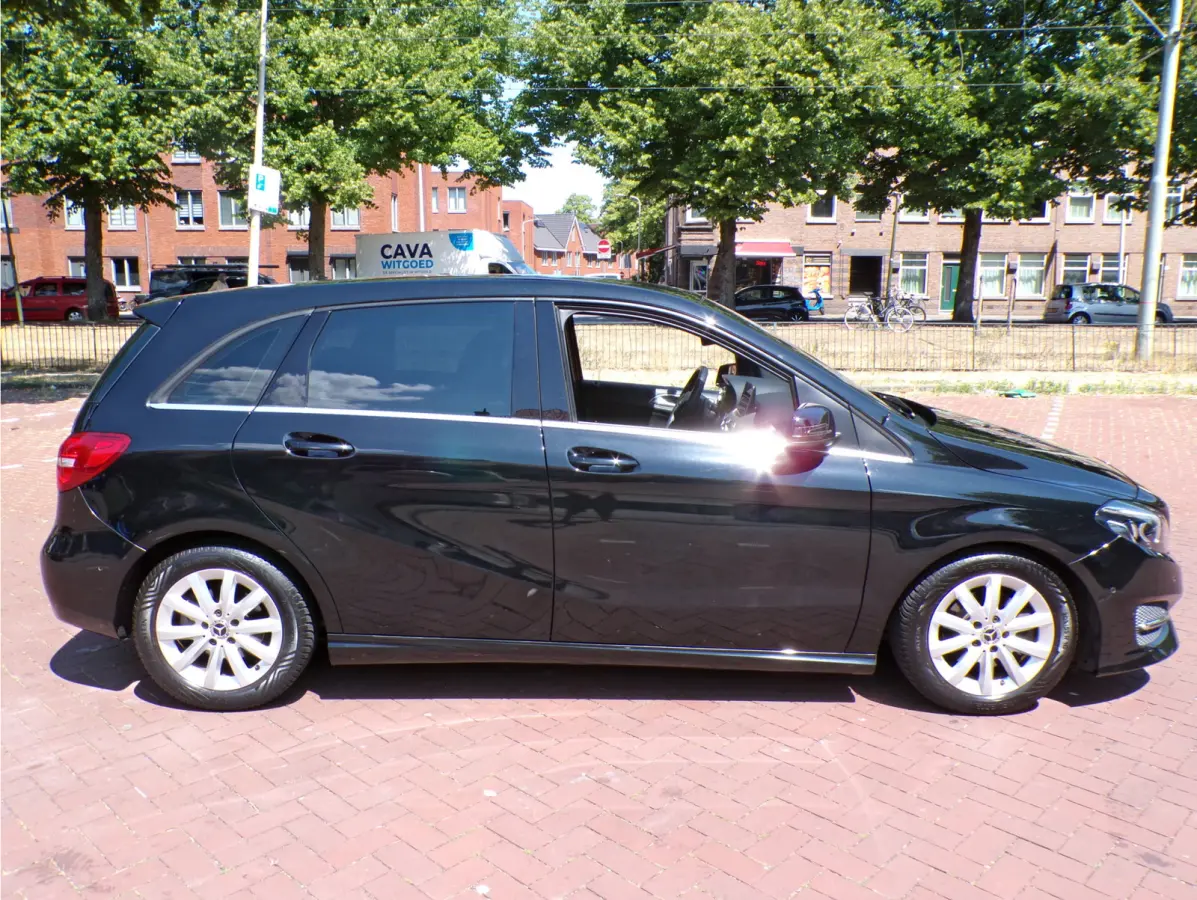 180 Business AUTOMAAT CAMERA NAVI TEL CRUISECONTROL....
