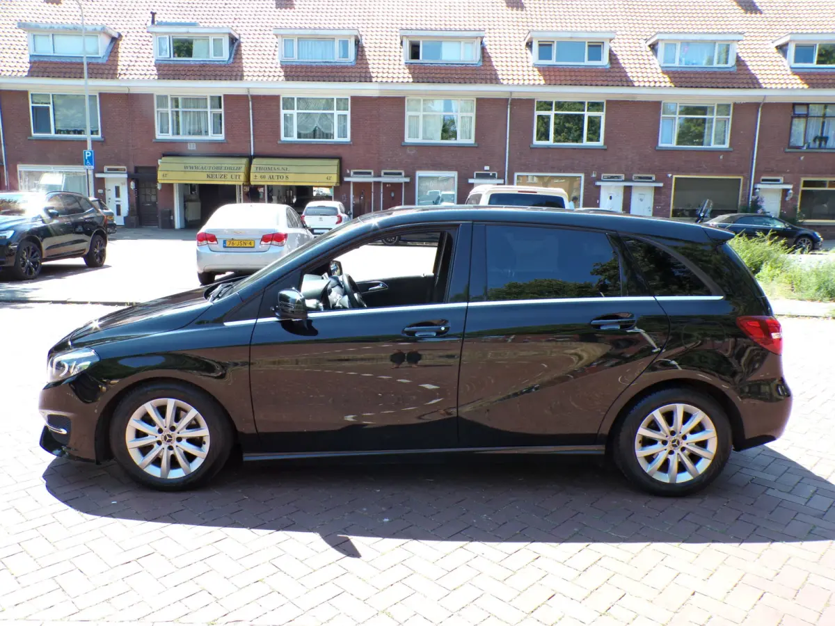 180 Business AUTOMAAT CAMERA NAVI TEL CRUISECONTROL....