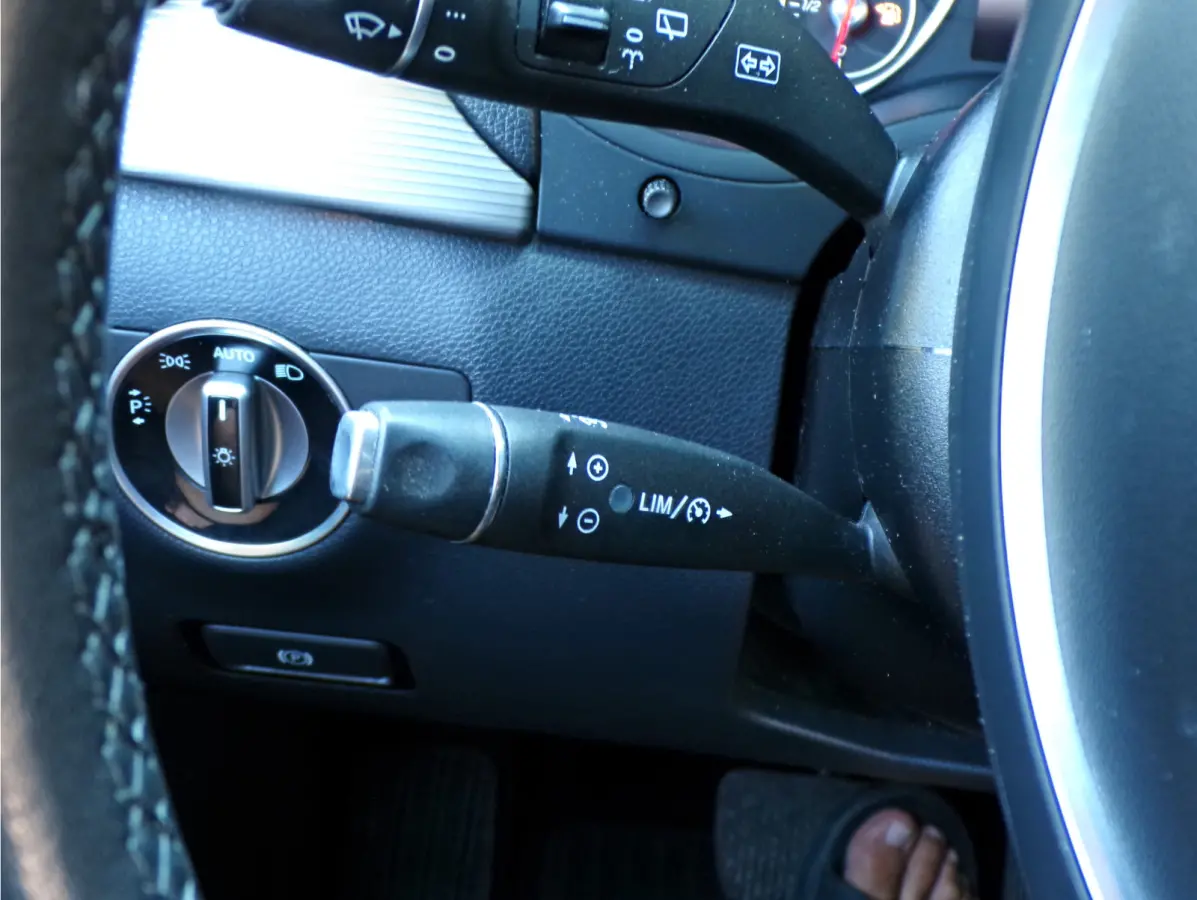 180 Business AUTOMAAT CAMERA NAVI TEL CRUISECONTROL....