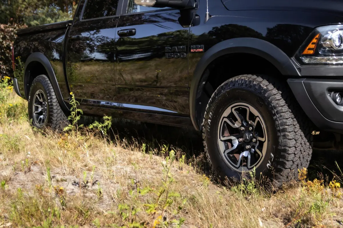 1500 Rebel 5.7 V8 Lage bijtelling Sport Black Edit