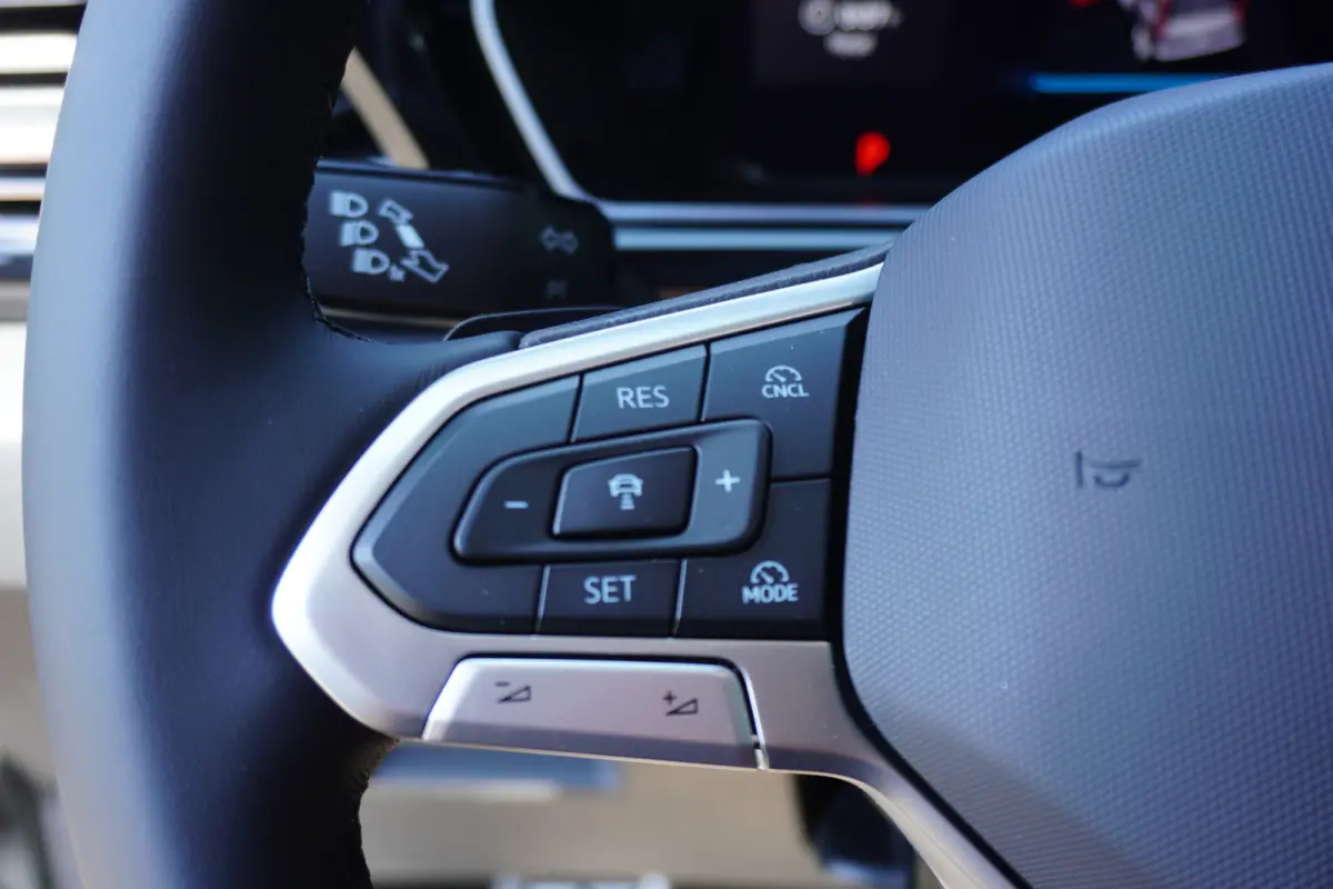 Maxi L2 150pk Plug-in Hybride Style Automaat Apple Carplay Navigatie Camera Parkeersensoren LED 7 persoons ACC Cruise control