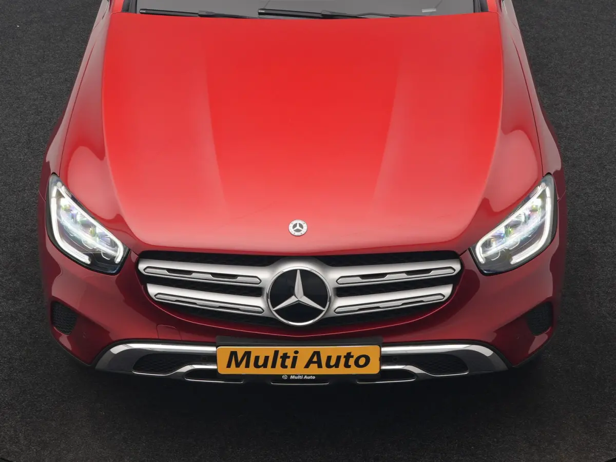 4MATIC Advantage PHEV 320pk Dealer O.H. | Trekhaak Af Fabriek | Panodak | Adaptive Cruise | Sportstoelen Verwarmd | Sfeerverlichting | Apple Carplay | Blis | Navigatie | DAB | Plug In Hybrid